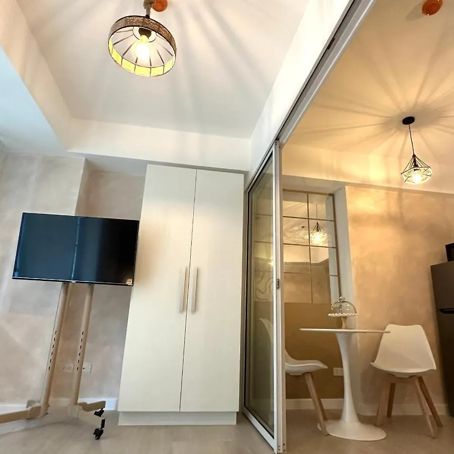 Hotel Cozy Staycation In Azure Resort Paranaque Paranaque City